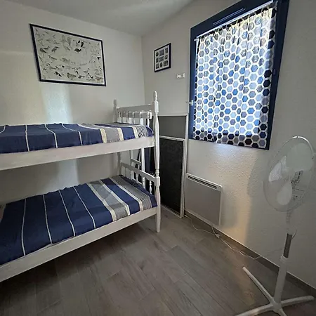 Deux Pieces Avec Terrasse, Cour Privee Et Piscine - - Fr-1-250-264 Apartment *