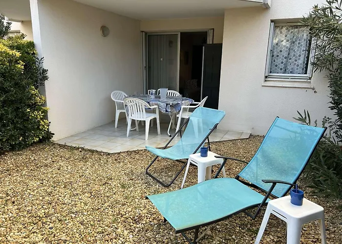 شقة Deux Pieces Avec Terrasse, Cour Privee Et Piscine - - Fr-1-250-264 *